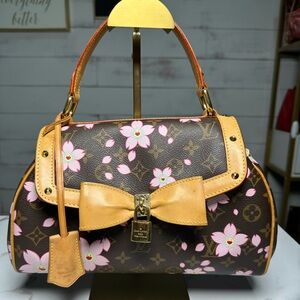 SOLD ❌❌❌Louis Vuitton x Murakami Sac Retro Cherry Blossom Bag